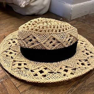 Calia hat